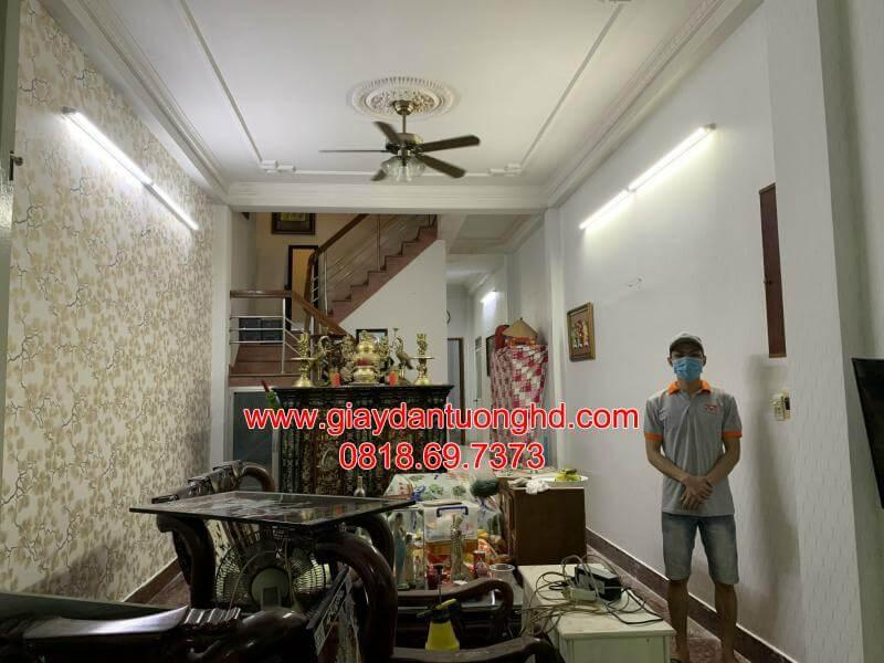 thi công giấy dán tường cho nhà phố tại đường Bà hom