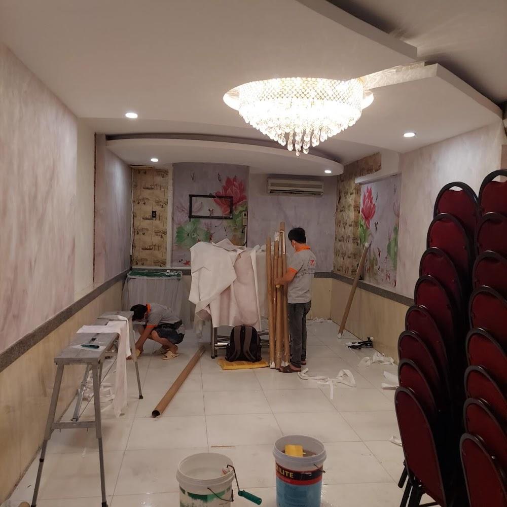 Thi công giấy dán tường cho nhà hàng tại nhà hàng ẩm thực gần khu Aeon Tân Phú