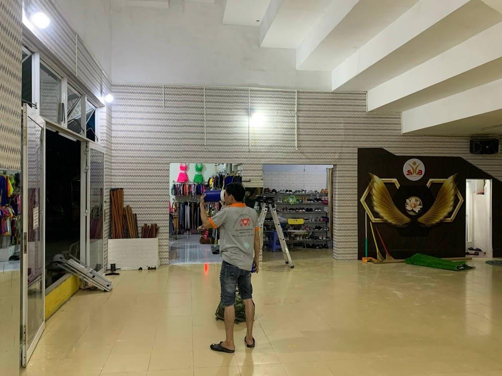 Giấy dán tường Sọc ngang nhỏ, nhuyễn, tạo hiệu ứng kéo dài và mở rộng không gian cực tốt