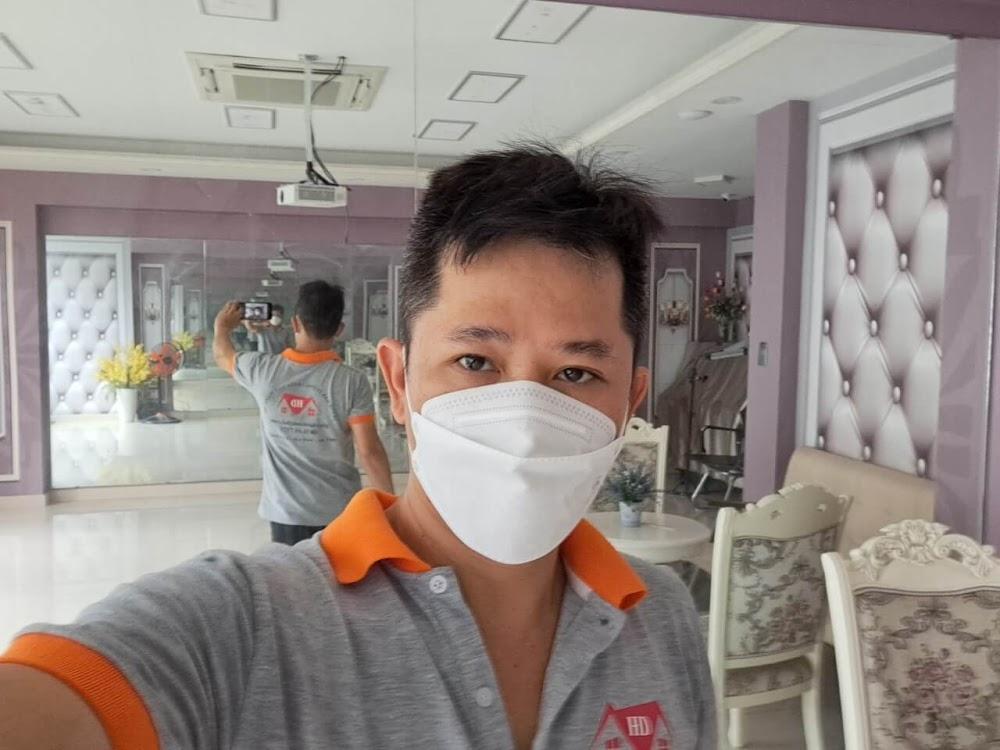 Thi công giấy dán tường tại Spa ở ĐƯờng Điện Biên Phủ, Bình Thạnh
