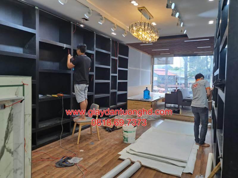 thi công dán lại tủ kệ cho văn phòng ở Bình Thạnh