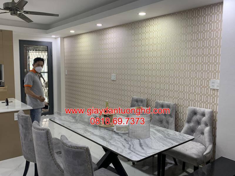 thi công giấy dán tường cho biệt thự ở đường Thành Thái