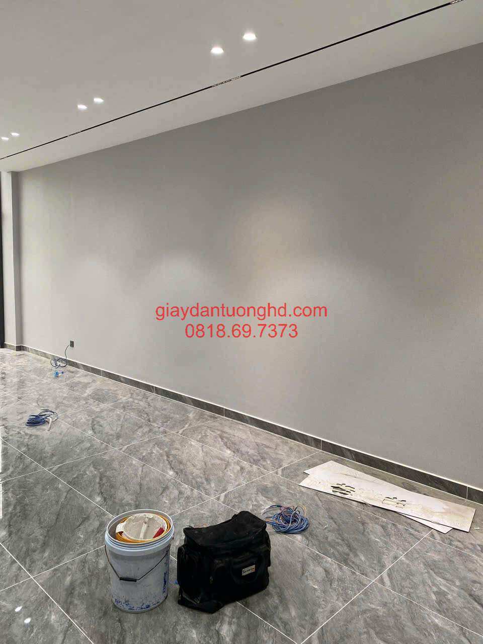 Giấy dán tường tông màu xám cao cấp