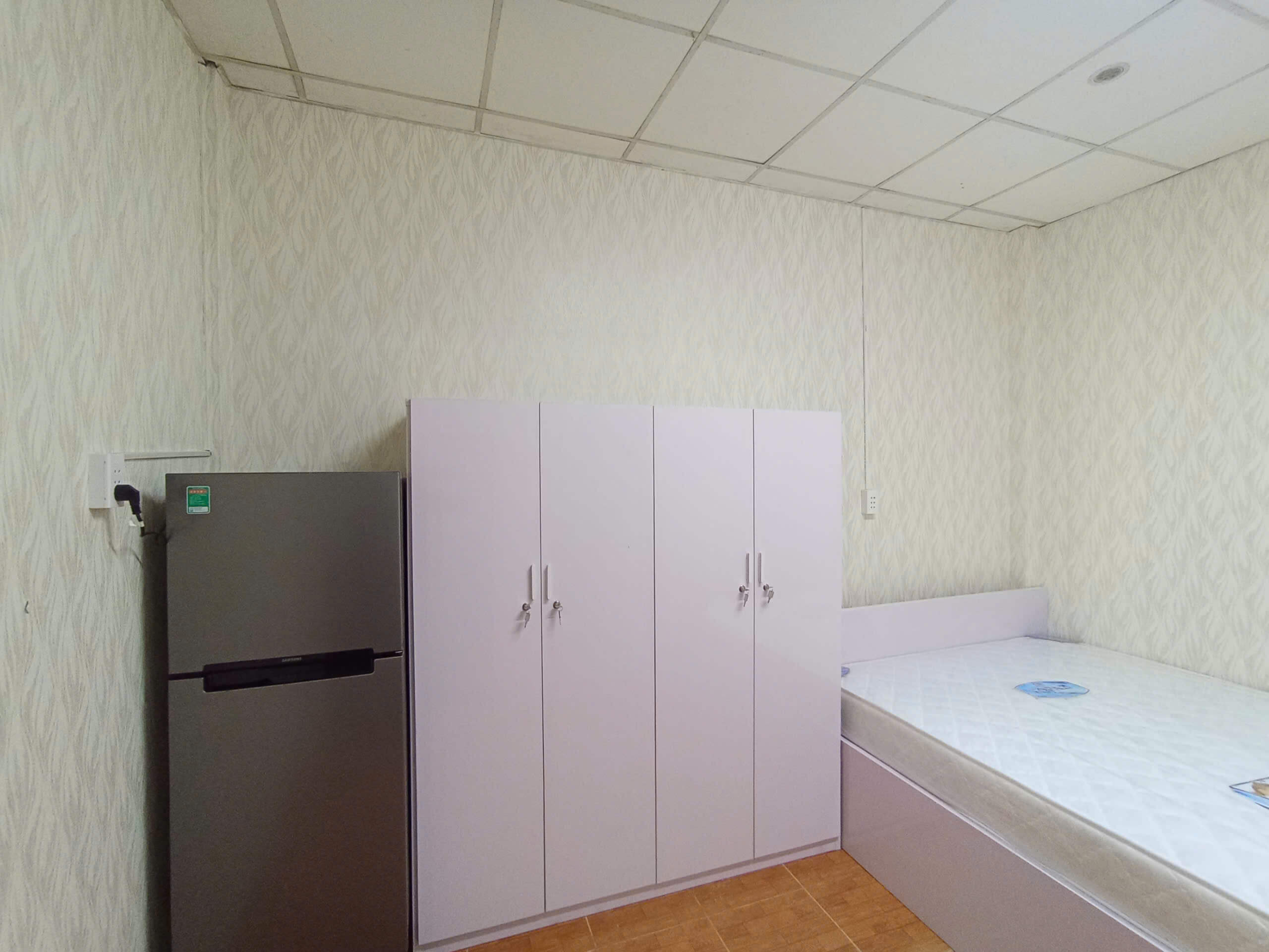 Trang trí giấy dán tường cho khách sạn tại Phạm Thế Hiển, Quận 8 (Q8)