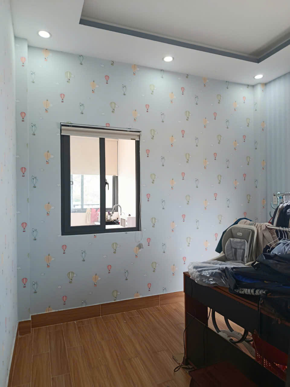 Trang trí giấy dán tường cho phòng bé tại đường Tôn Đản, Quận 4, TPHCM