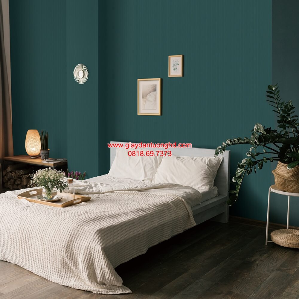 Giấy dán tường phòng ngủ màu trơn vân sọc đứng, giấy dán tường màu xanh đậm